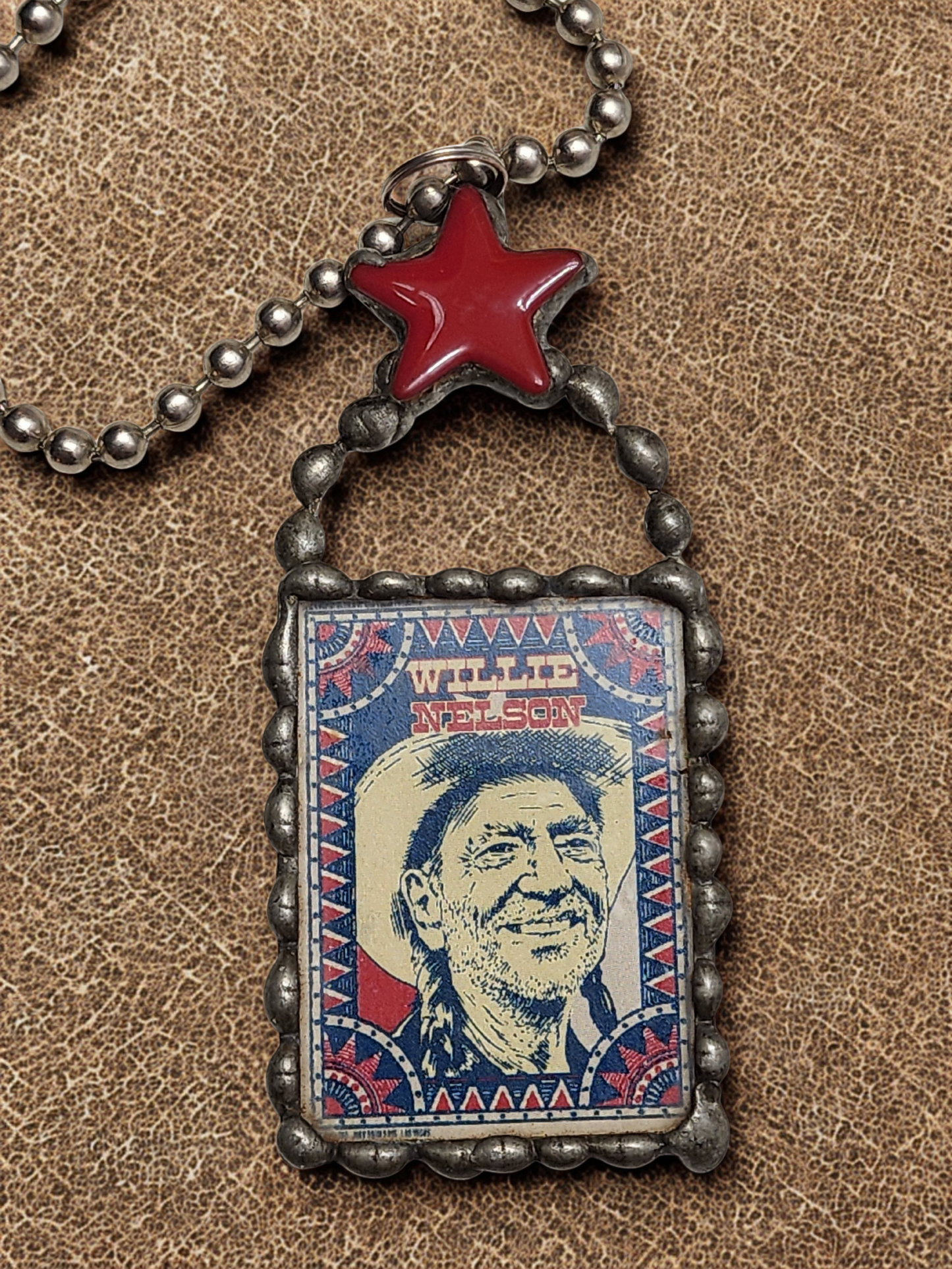 Willie Nelson Pendant Necklace ā Red Star Edition